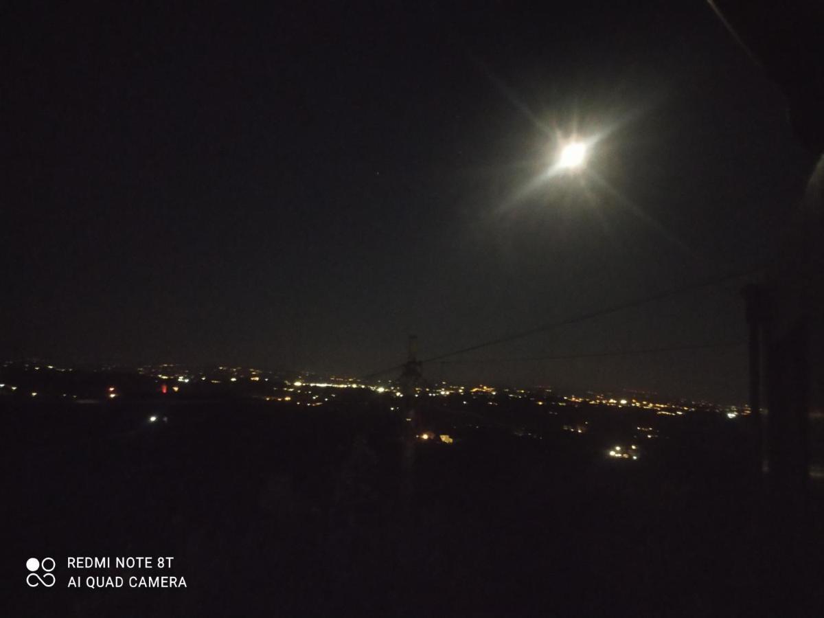 Il Borgo Dei Pini Apartment Vinci Luaran gambar