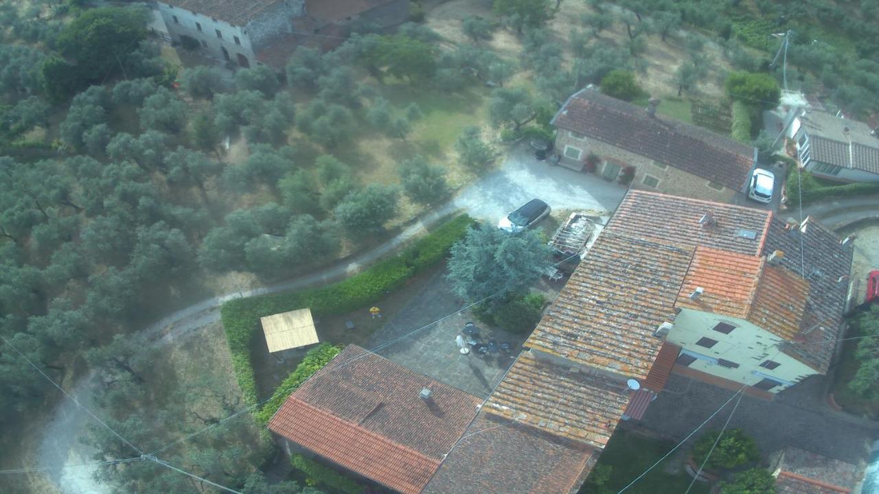 Il Borgo Dei Pini Apartment Vinci Luaran gambar