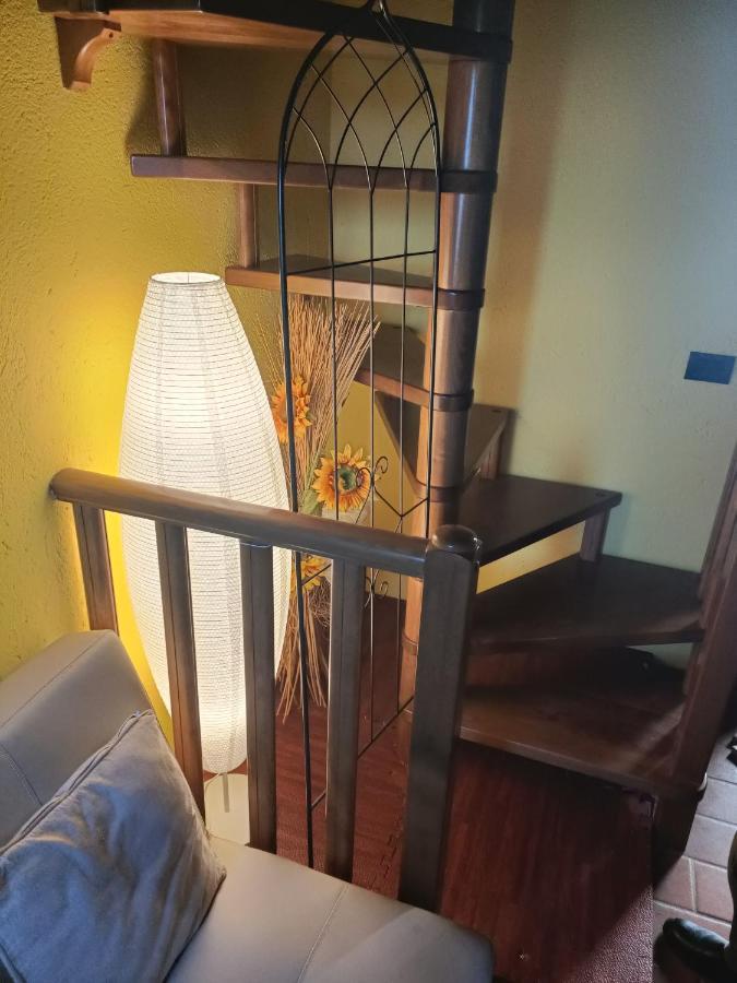 Il Borgo Dei Pini Apartment Vinci Luaran gambar