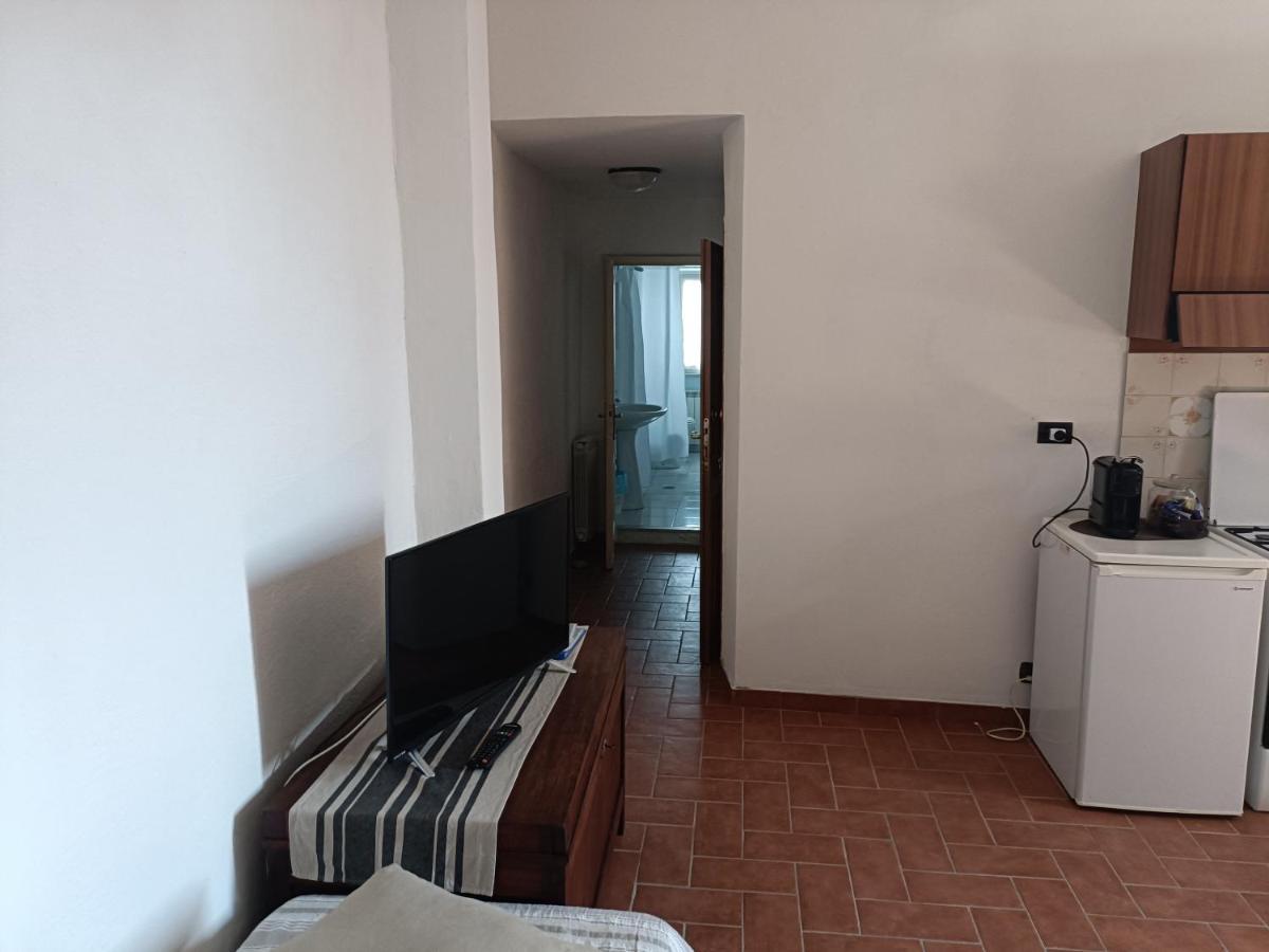 Il Borgo Dei Pini Apartment Vinci Luaran gambar