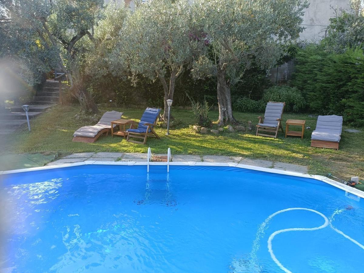 Il Borgo Dei Pini Apartment Vinci Luaran gambar