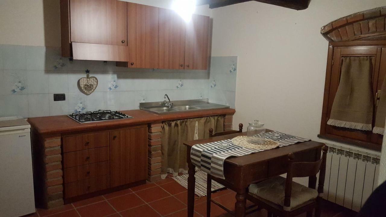 Il Borgo Dei Pini Apartment Vinci Luaran gambar