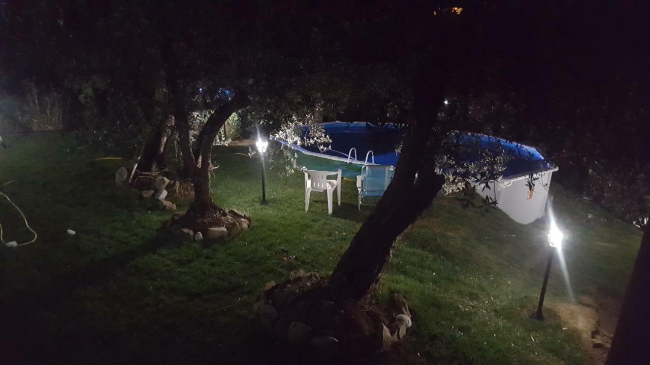 Il Borgo Dei Pini Apartment Vinci Luaran gambar