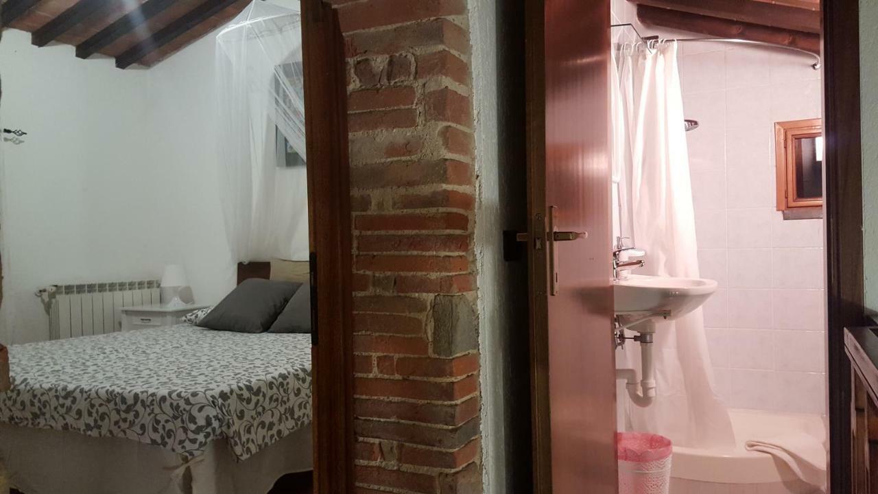 Il Borgo Dei Pini Apartment Vinci Luaran gambar