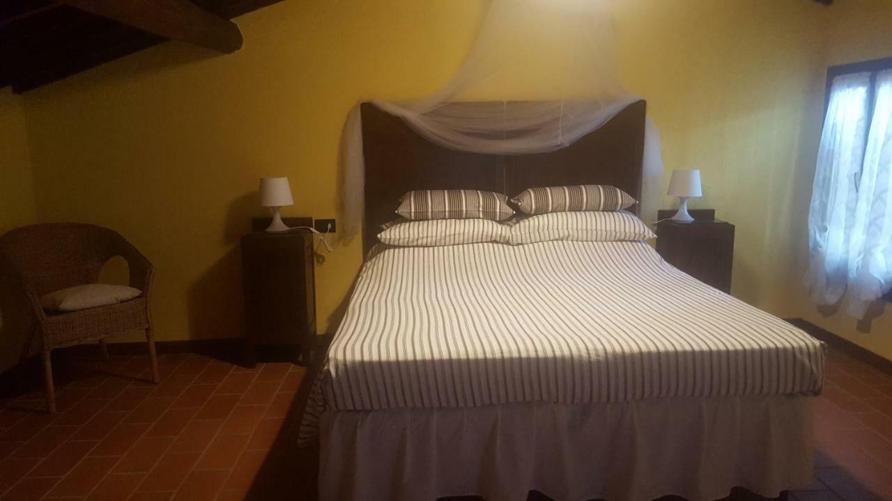 Il Borgo Dei Pini Apartment Vinci Luaran gambar