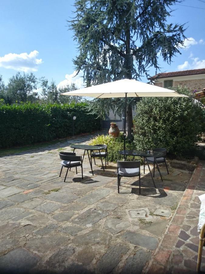 Il Borgo Dei Pini Apartment Vinci Luaran gambar